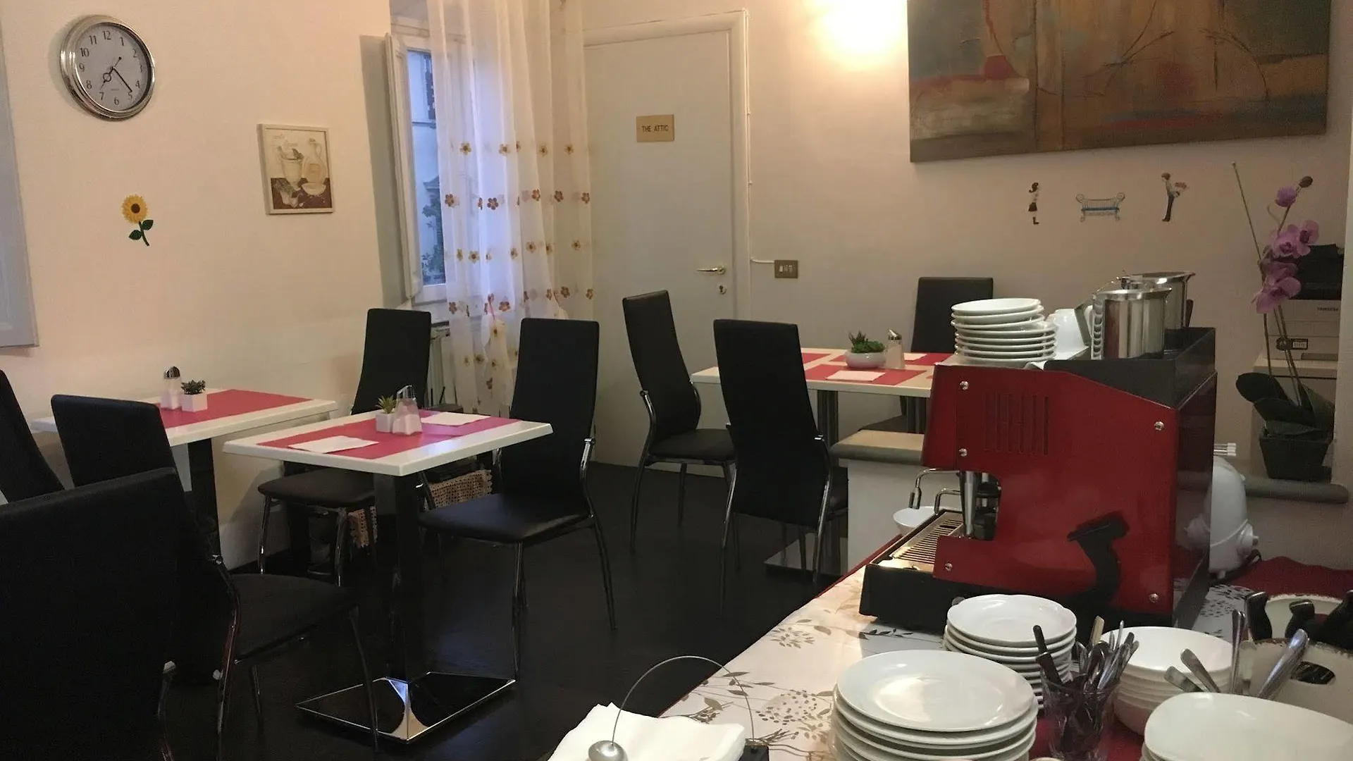 Mia Palace Florence 3*,